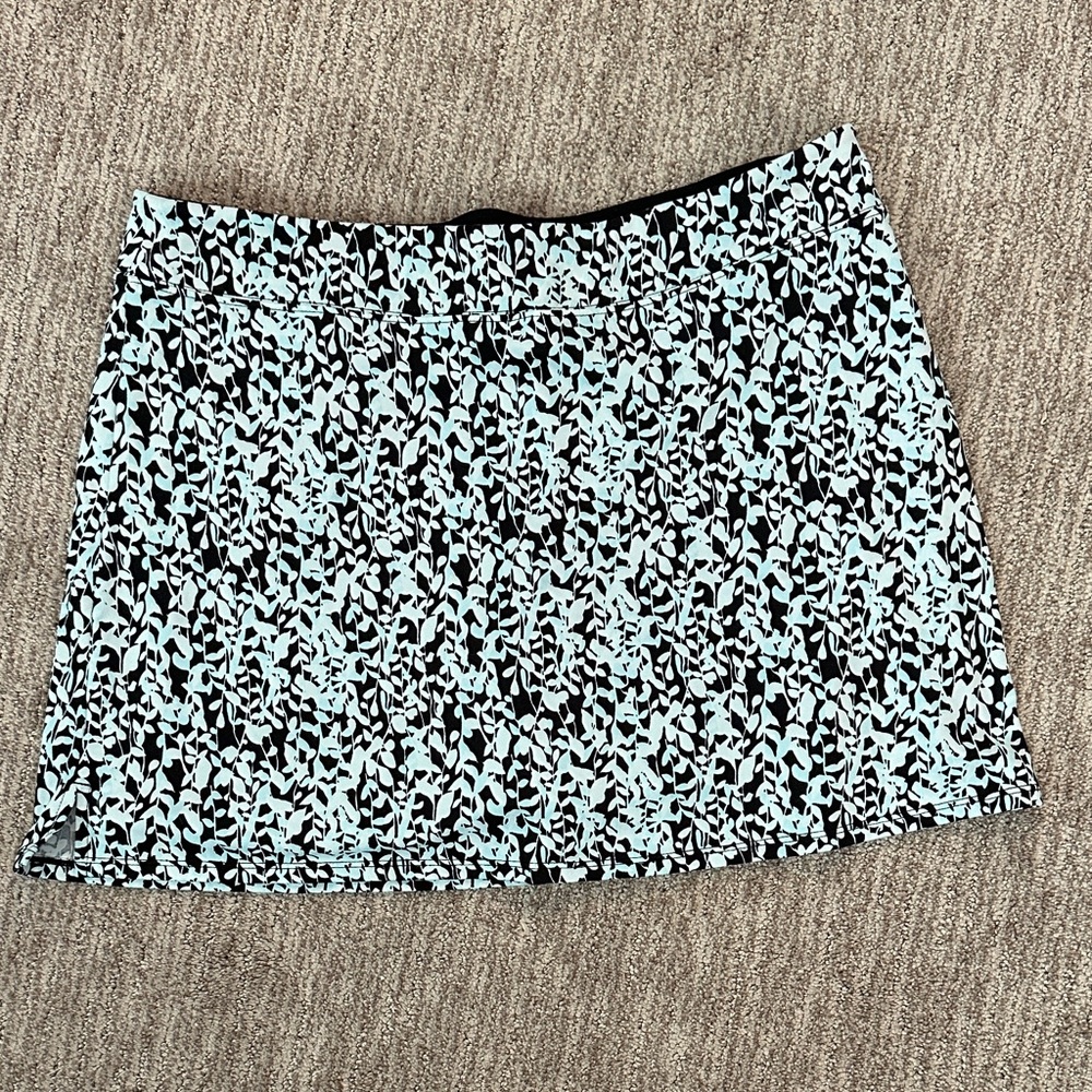 Tranquility by Colorado Clothing XLarge Women’s Skort Black w Teal Leaves
